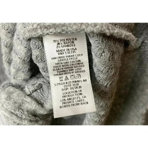 Walking On Sunshine Waffle Knit Top Button Front Sweater Long Sleeves Gray XL - Picture 4 of 4